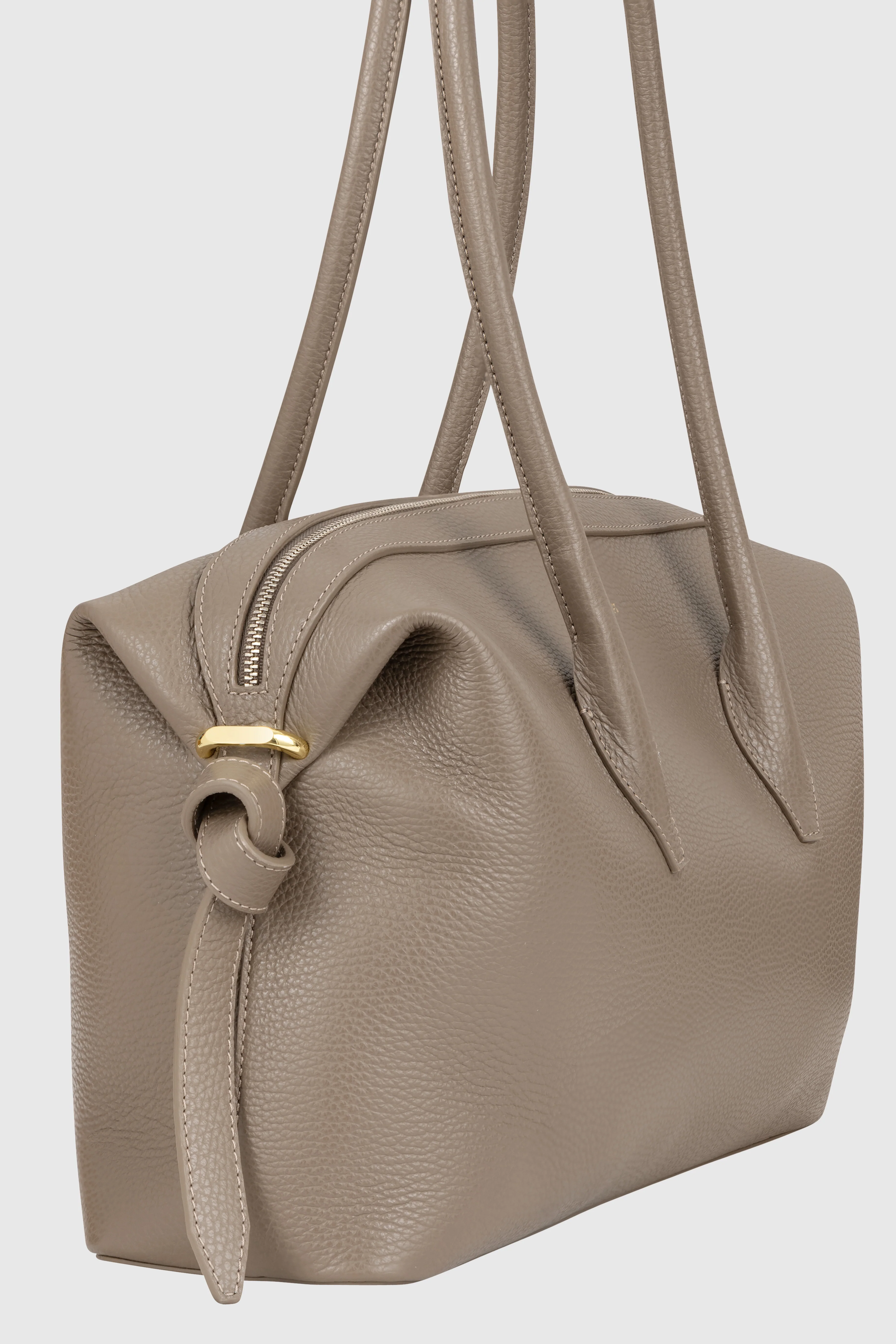 BRIOCHE DUFFLE - TAUPE PEBBLE GRAINED LEATHER - Image 5