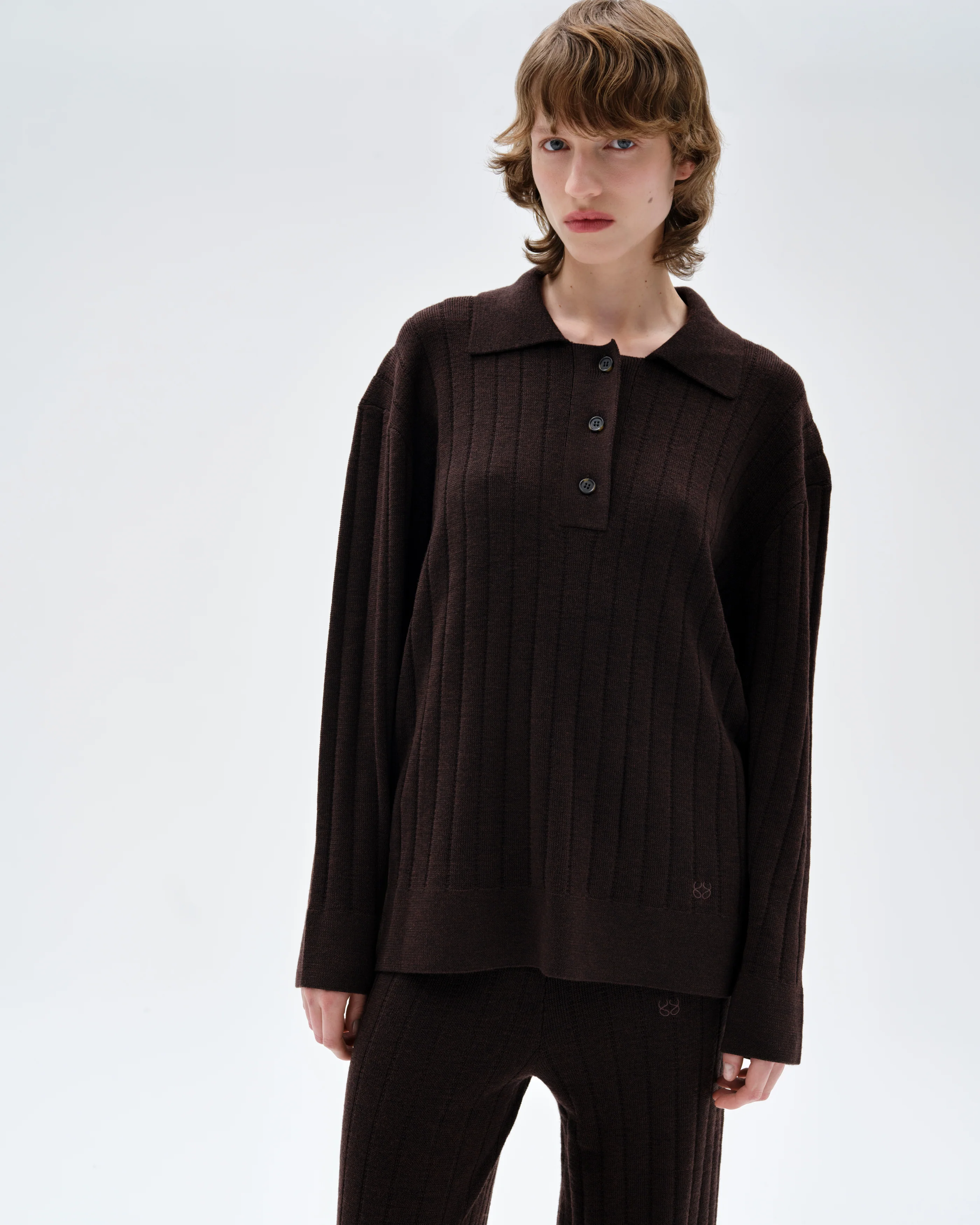 ELLIS TUCK STITCH OVERSIZED POLO - CHOCOLATE - Image 3