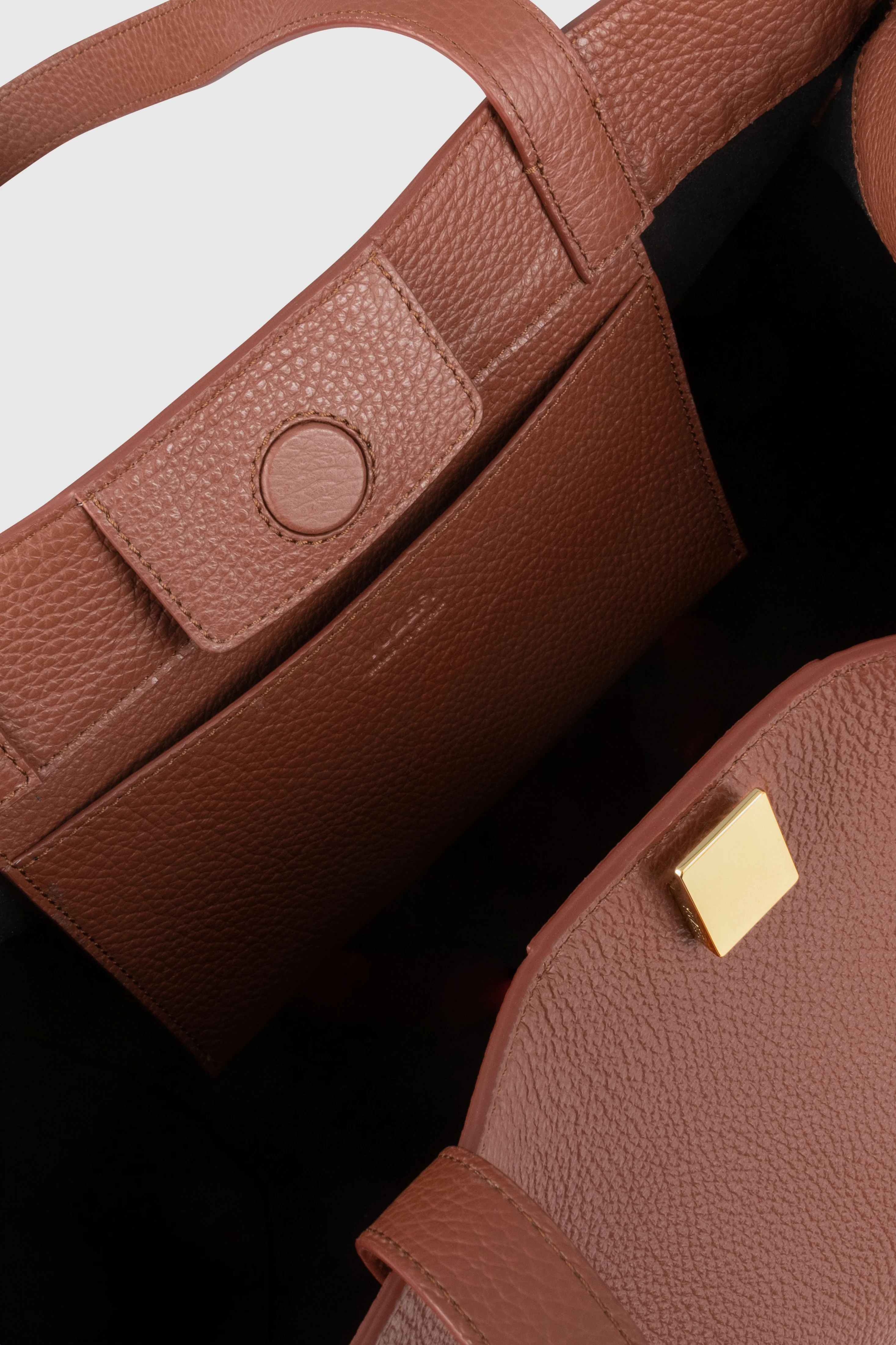 GYOZA TOTE - MAPLE PEBBLE GRAINED LEATHER - Image 5