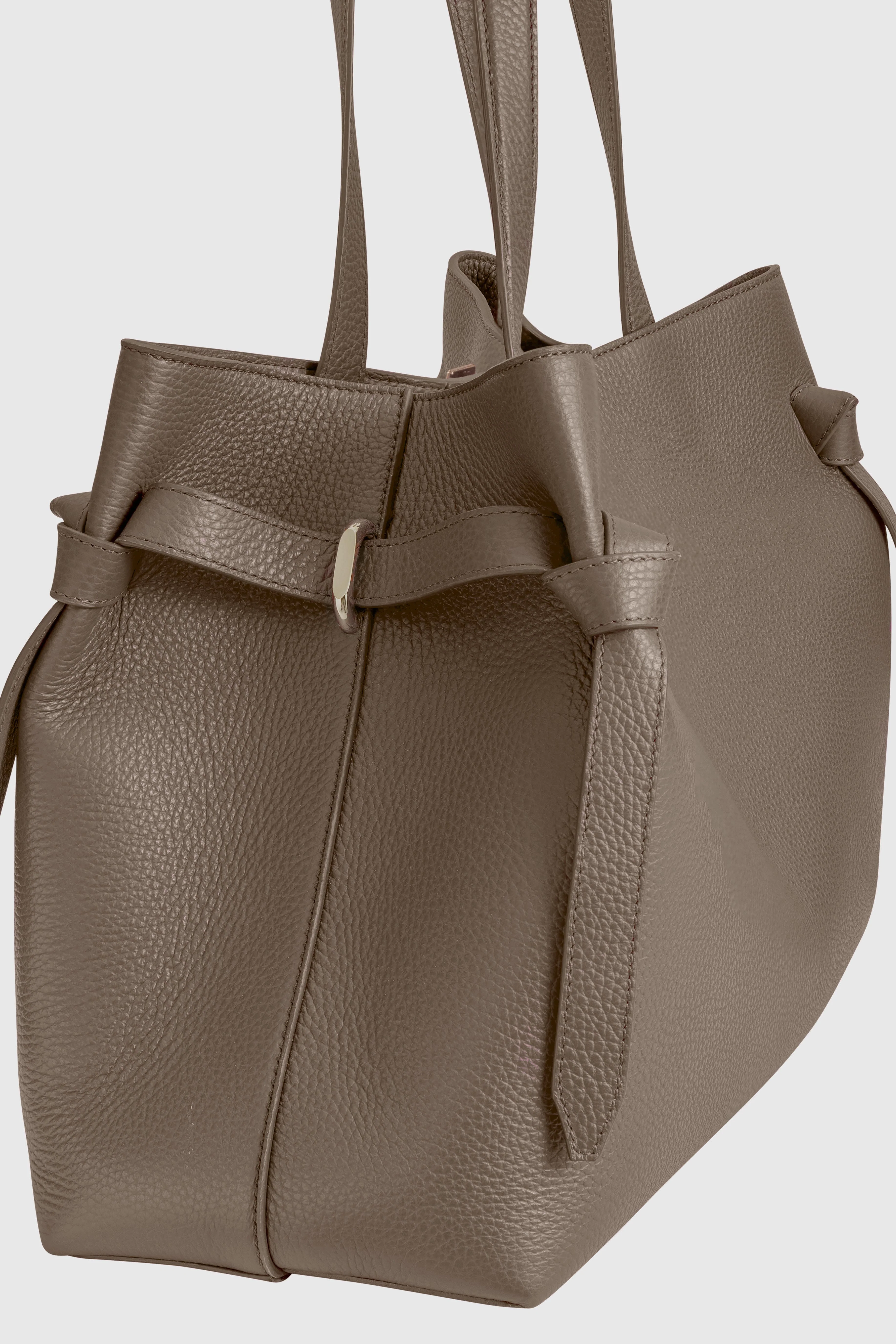 GYOZA TOTE - TAUPE PEBBLE GRAINED LEATHER - Image 3