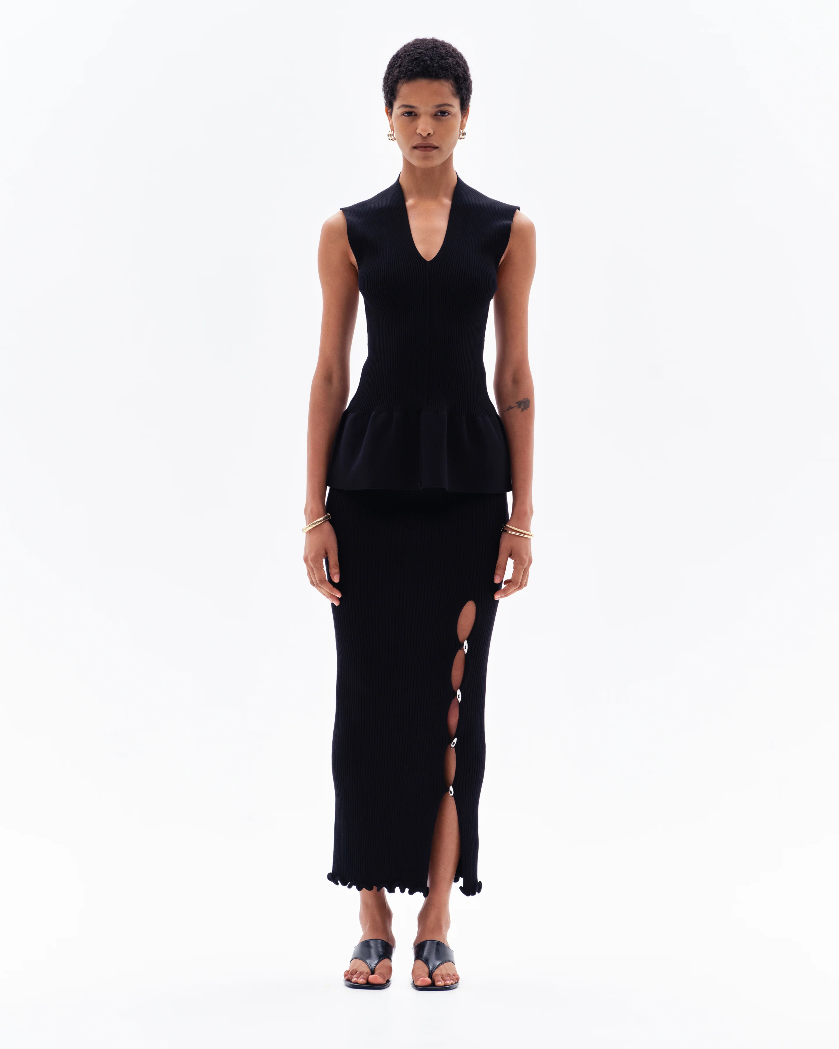 IRALYN RIB SPLIT SKIRT - BLACK - Image 2