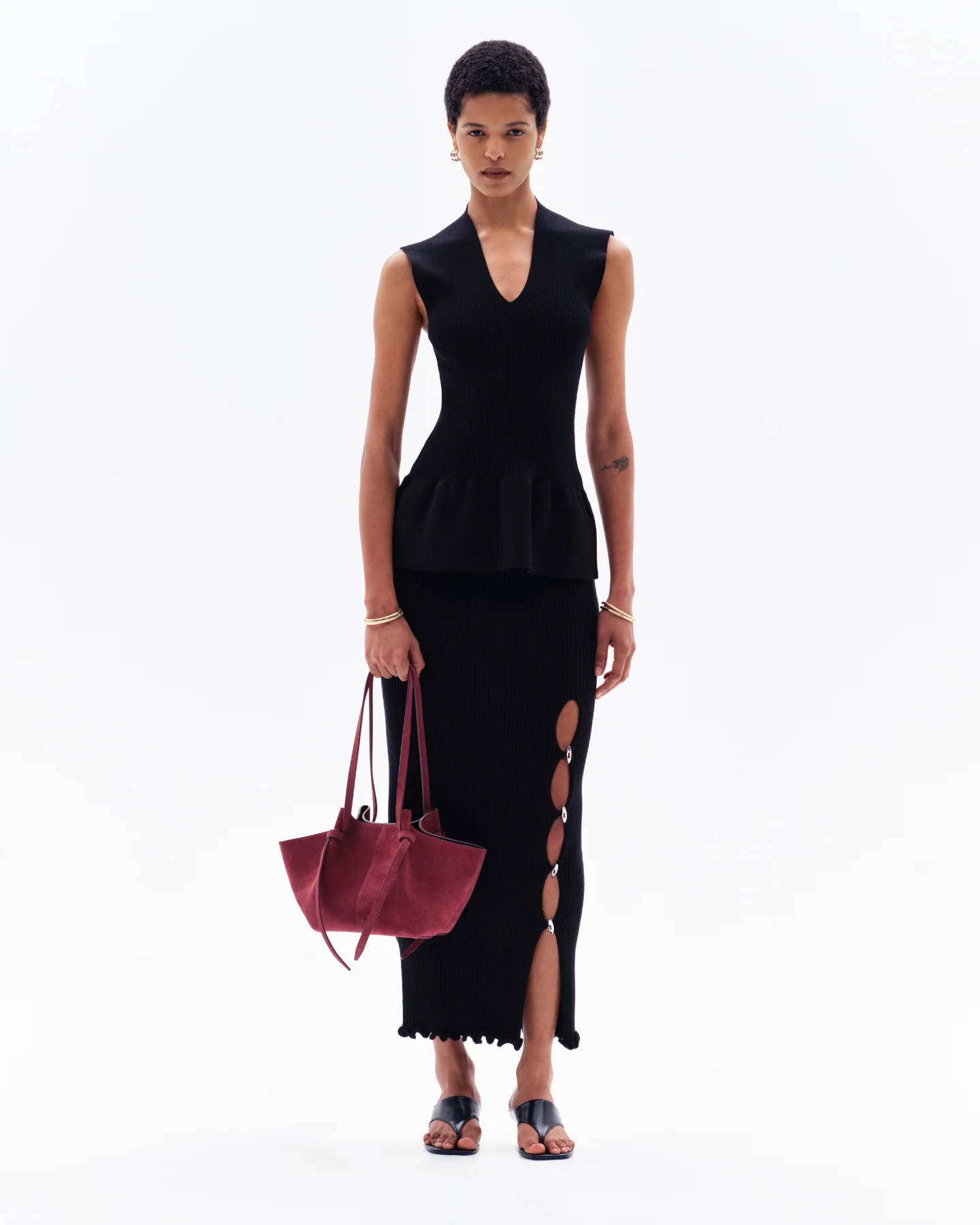 IRALYN RIB SPLIT SKIRT - BLACK - Image 5