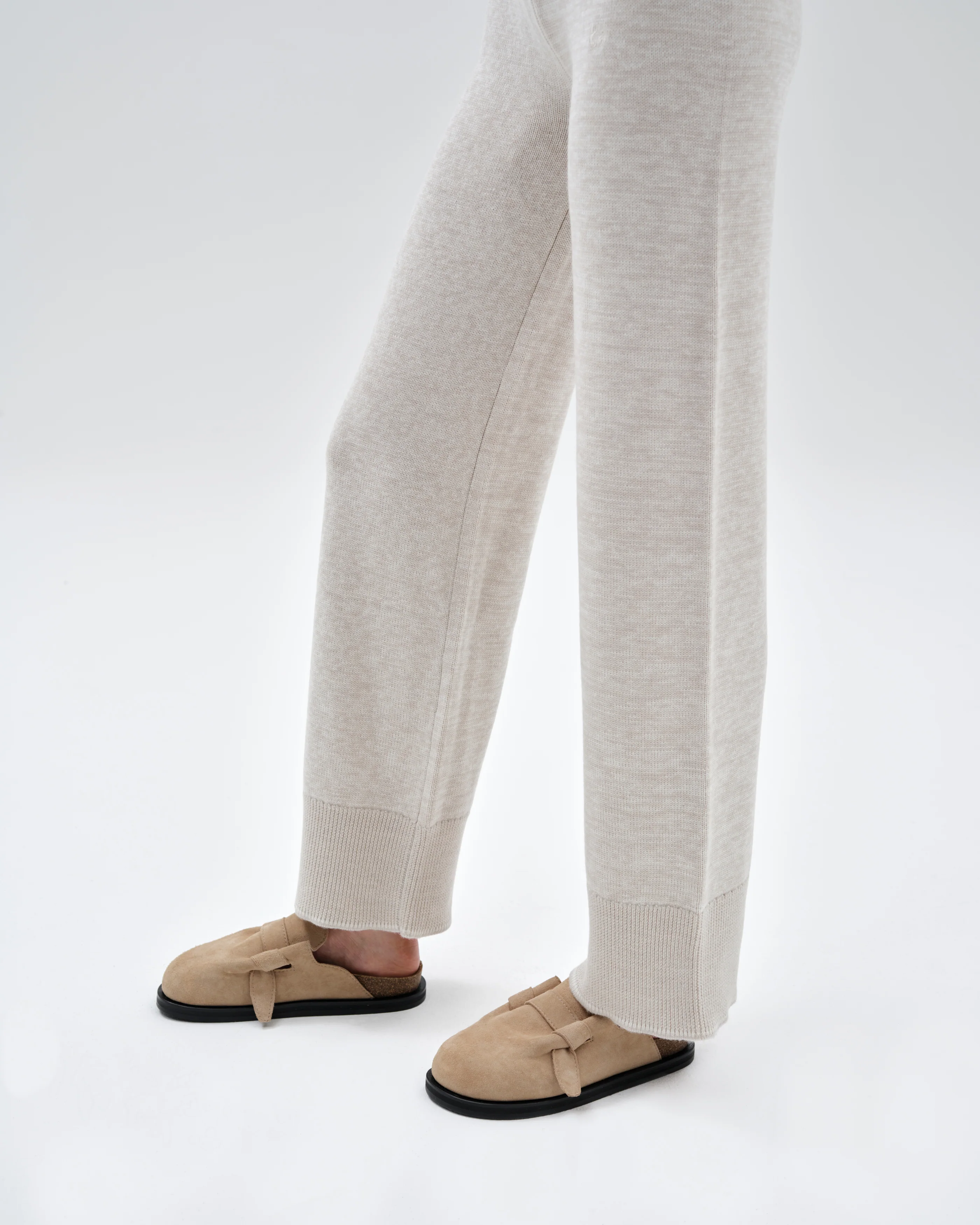 MOCHI SLIDES - SAND SUEDE - Image 3