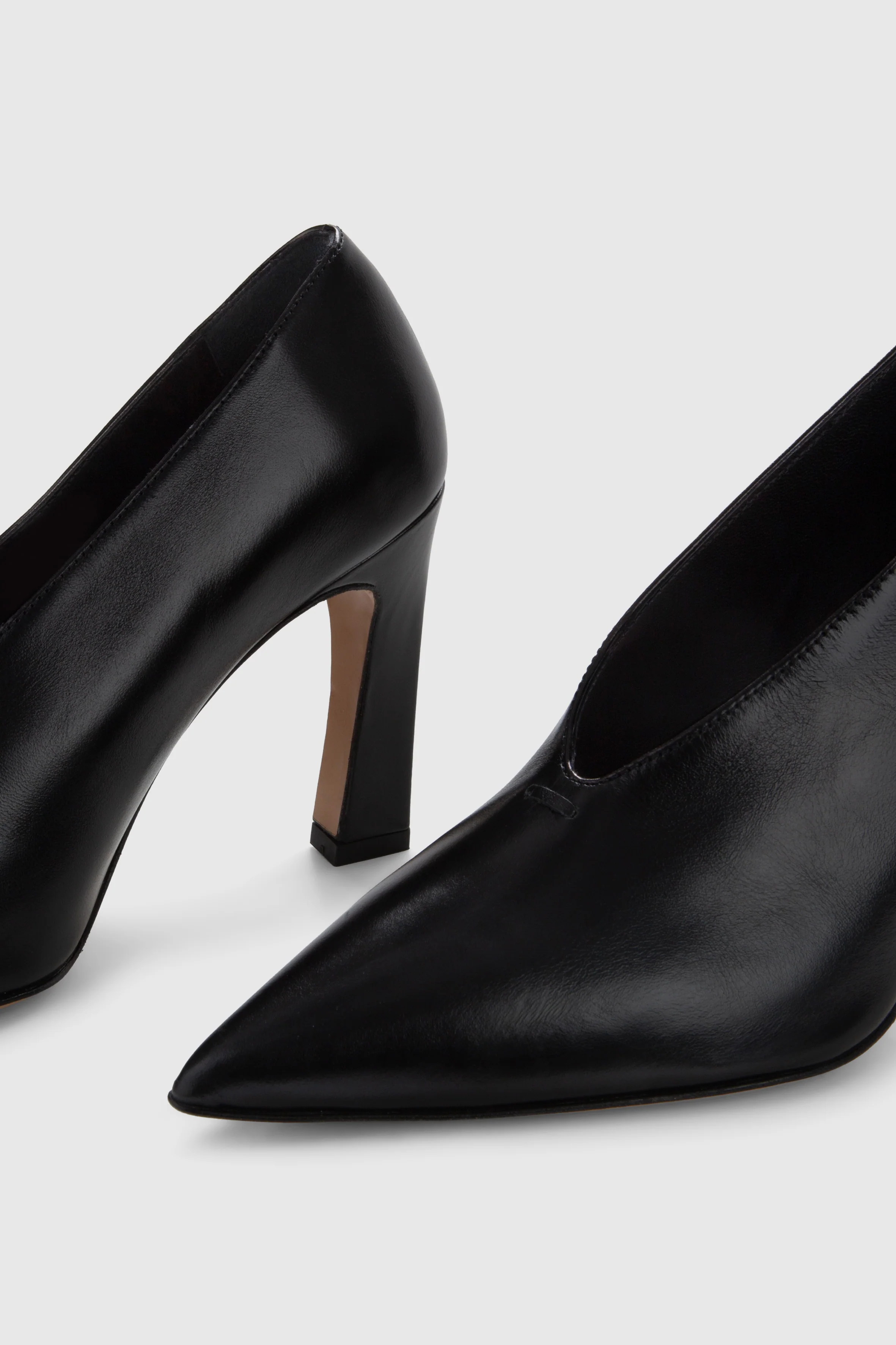 NUR PUMP - BLACK LEATHER - Image 3