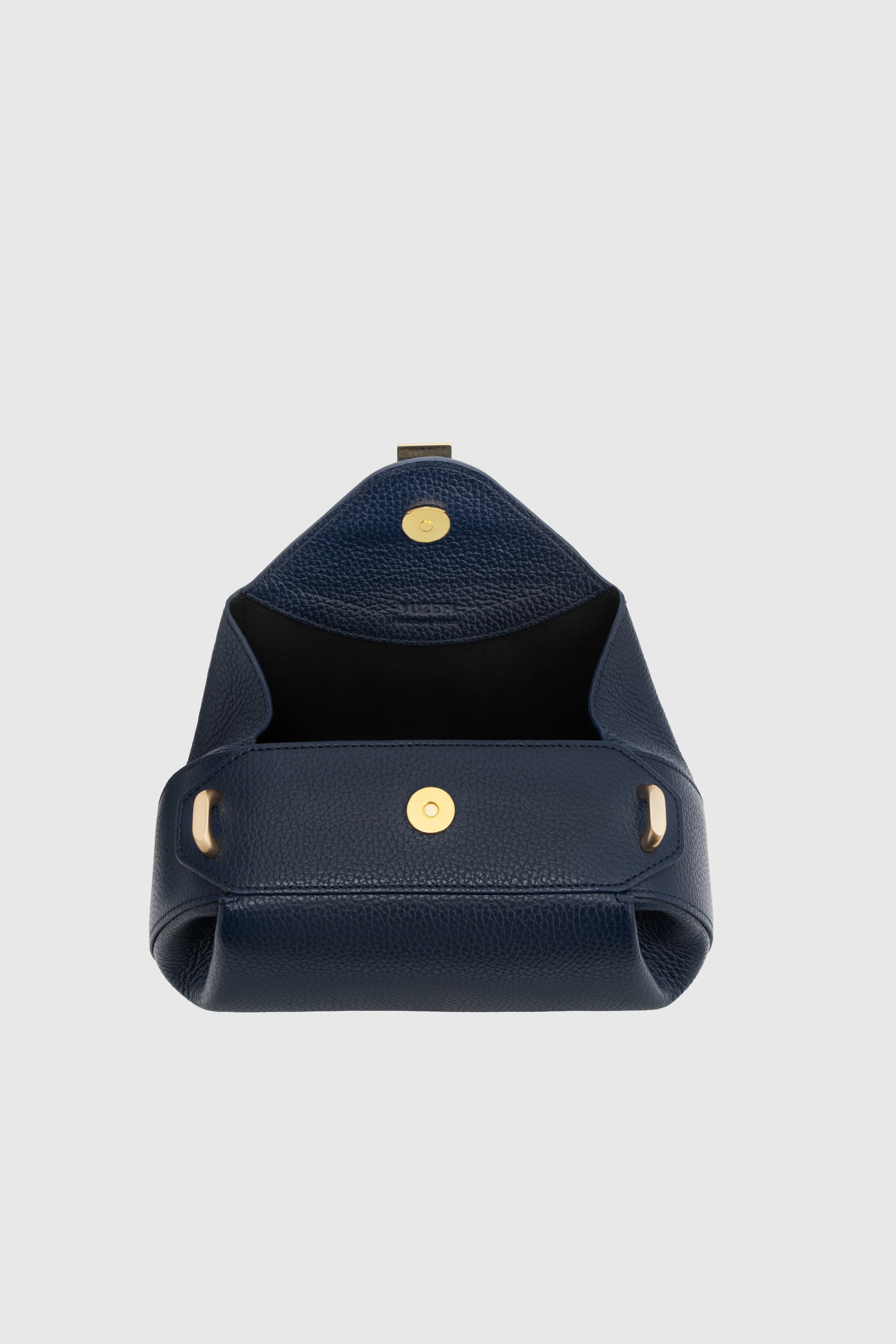OYSTER MINI CLUTCH - MIDNIGHT PEBBLE GRAINED LEATHER - Image 4