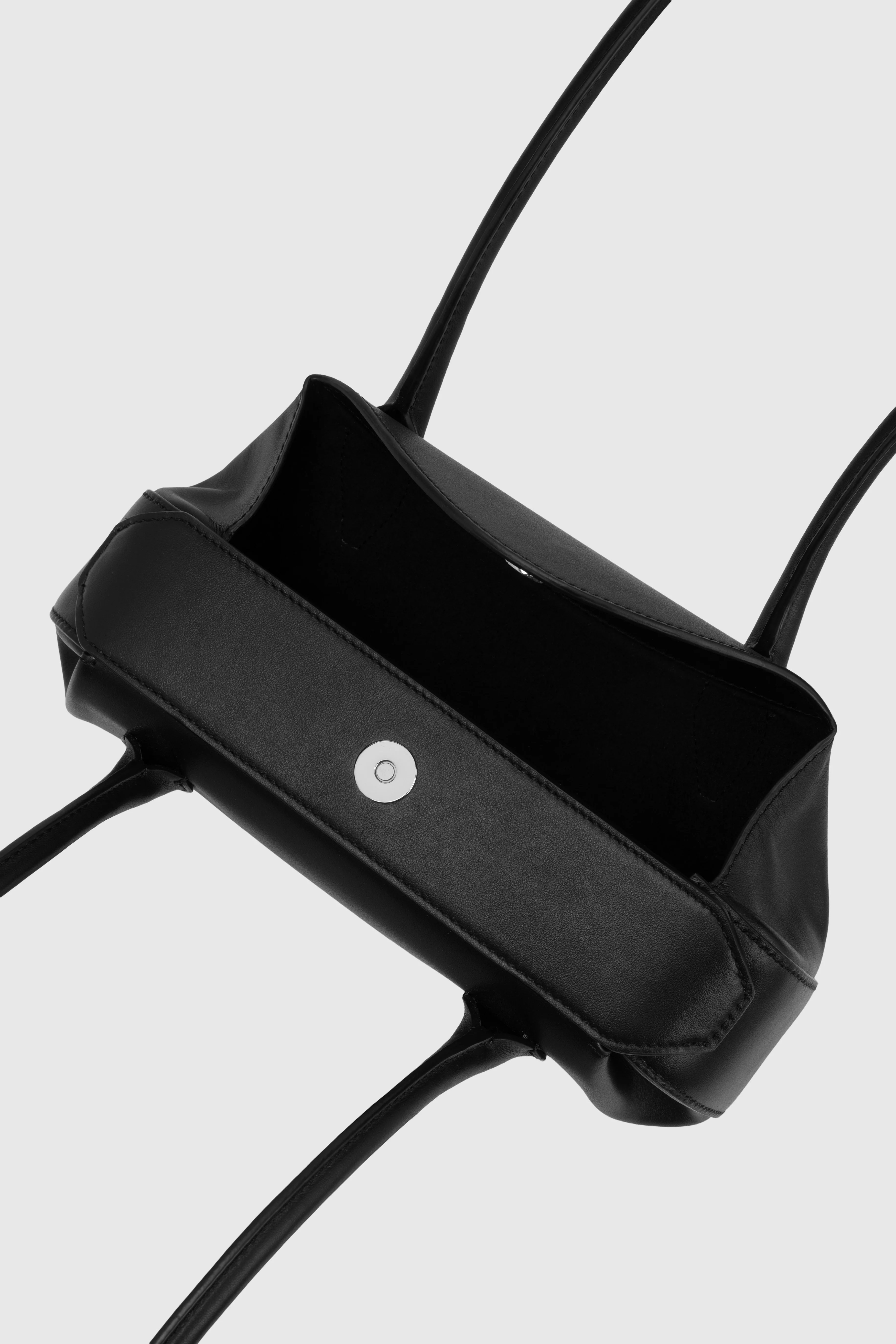 OYSTER MINI SHOULDER BAG - BLACK SMOOTH LEATHER - Image 3