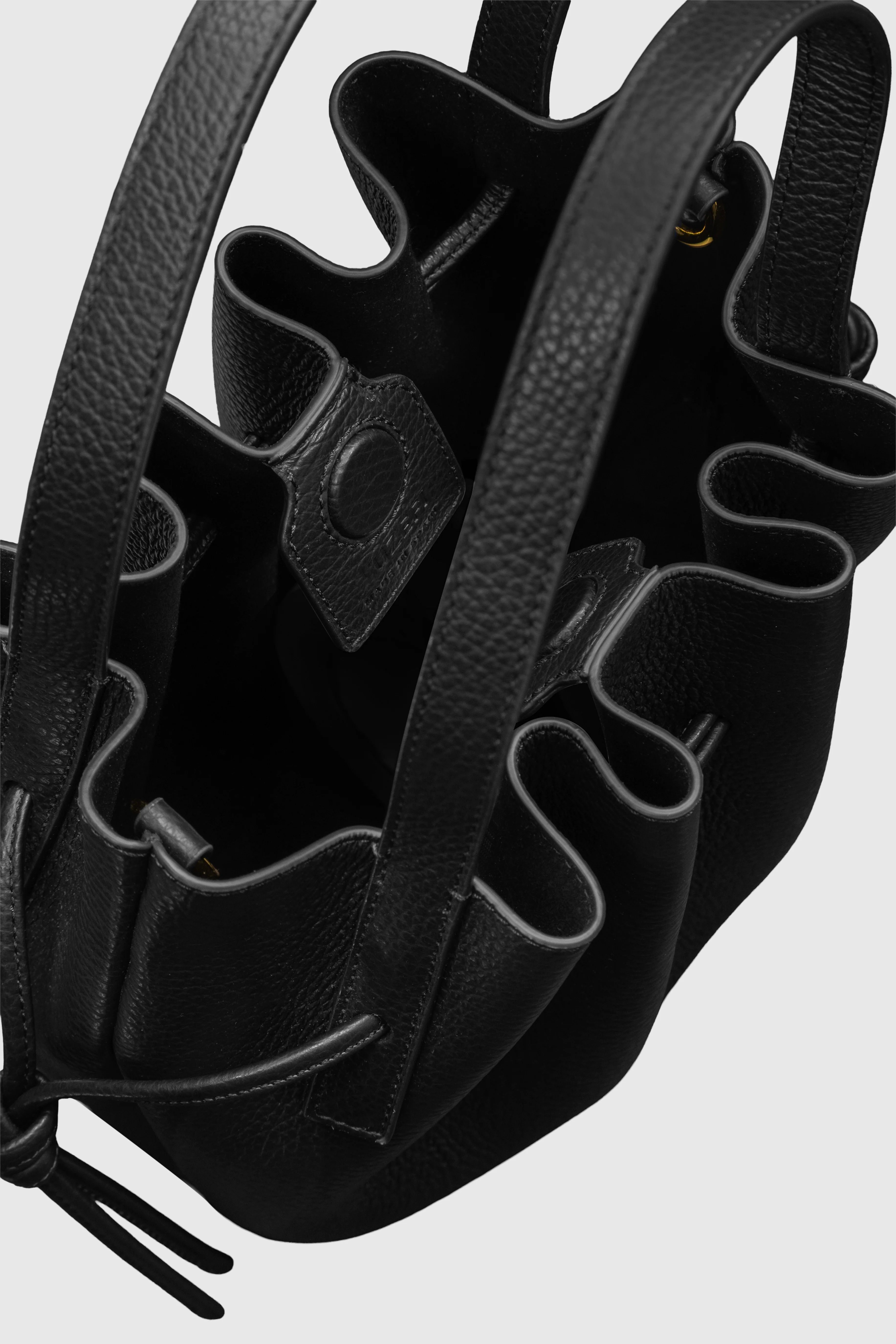 SCALLOP MINI TOTE - BLACK PEBBLE GRAINED LEATHER - Image 4