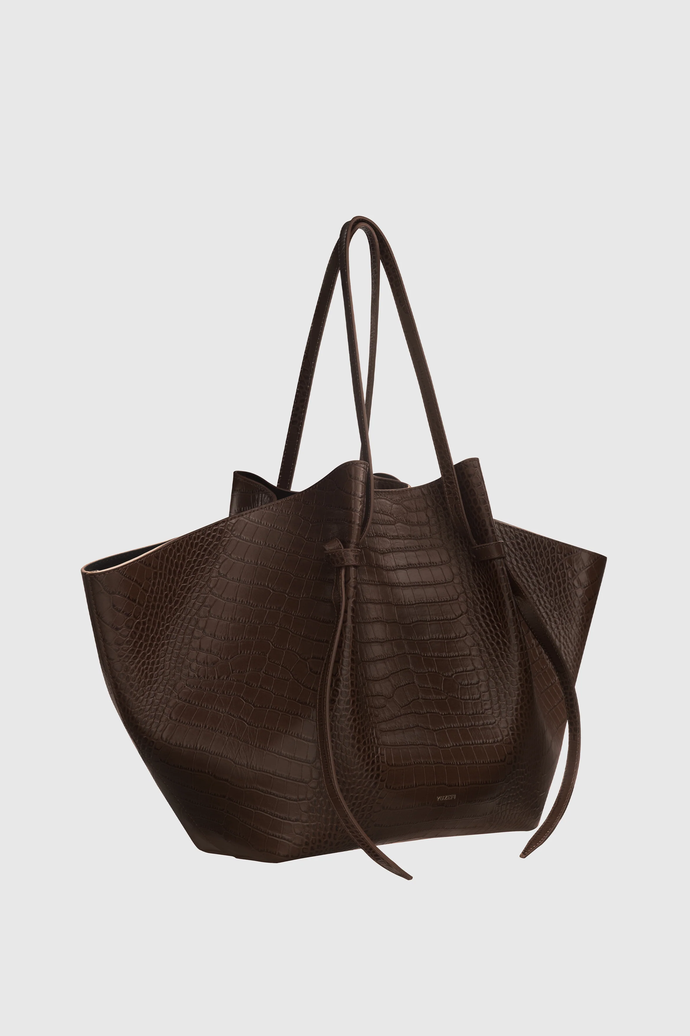 XL MOCHI - EMBOSSED ESPRESSO CROC LEATHER - Image 2
